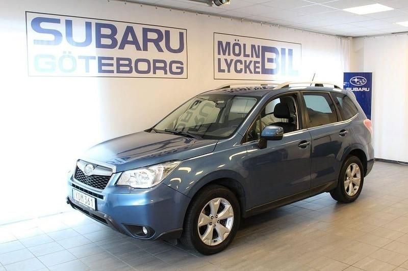 Blå (horizon blue pearl) Begagnad 2015 Subaru Forester XE SUV | 99 900 kr (Marknadspris) - Bild 1/4