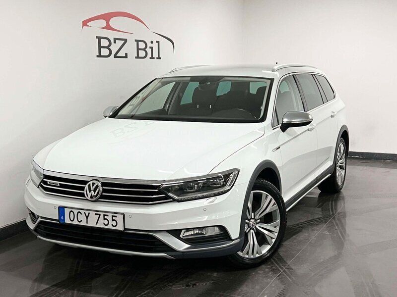 Vit Begagnad 2016 VW Passat Alltrack GTS Kombi | 184 900 kr (Marknadspris) - Bild 1/4