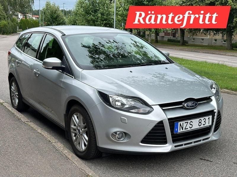 Grå Begagnad 2013 Ford Focus Titanium Kombi | 75 000 kr (Lite dyr) - Bild 1/4