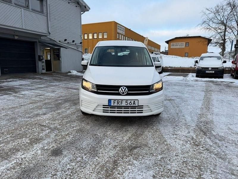 Begagnad VW Caddy Maxi Life 102 HK (75 kW) 2020 Vit Minibuss