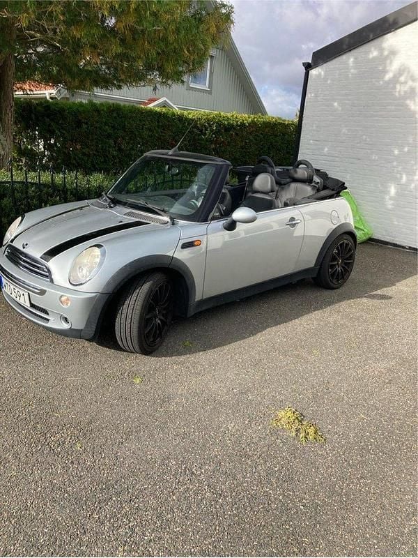 Grå Begagnad 2005 Mini Cooper Cabriolet Cab | 59 000 kr (Dyr) - Bild 1/4