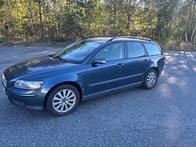 Blå Begagnad 2005 Volvo V50 Kombi | 8 500 kr (Superpris) - Bild 1/4