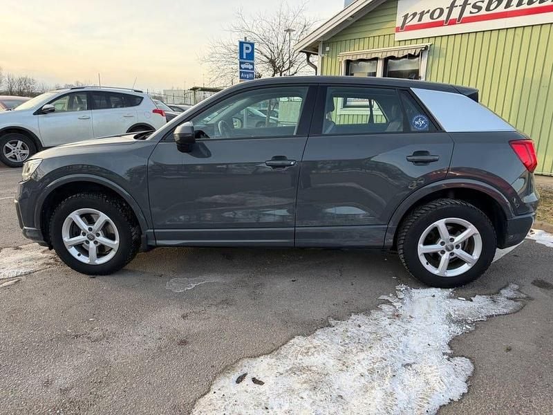 Begagnad Audi Q2 Proline 116 HK (85 kW) 2018 Grå SUV