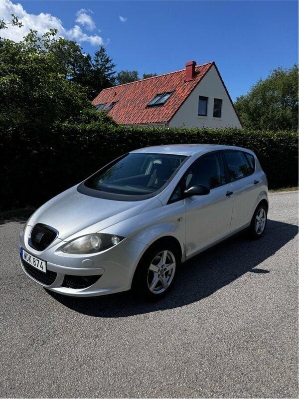 Silver Begagnad 2005 Seat Altea Minibuss | 28 500 kr - Bild 1/4