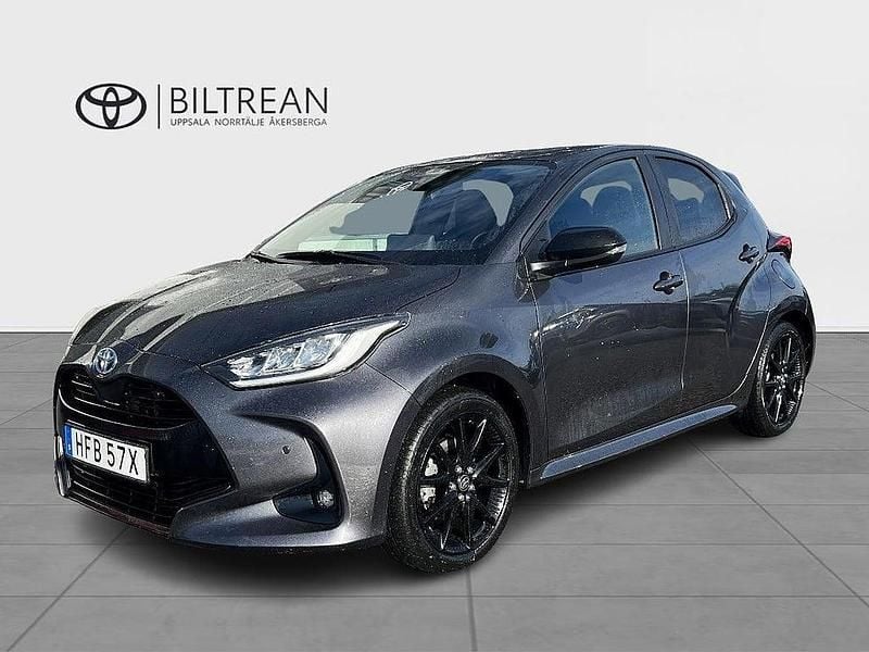 Begagnad Toyota Yaris 2024 Grå Halvkombi