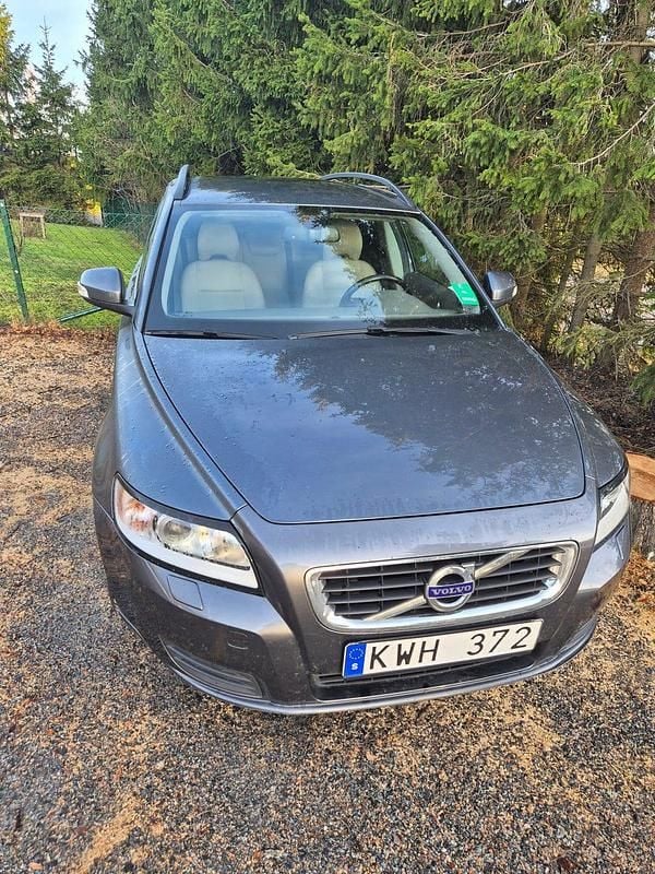 Begagnad 2011 Volvo V50 Kombi | 65 000 kr (Marknadspris) - Bild 1/4