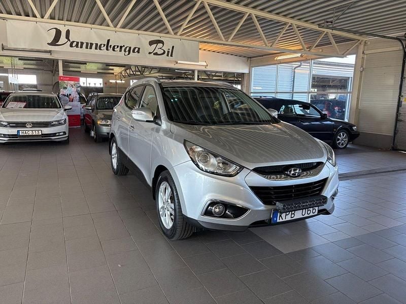 Silver Begagnad 2010 Hyundai ix35 SUV | 94 900 kr (Lite dyr) - Bild 1/4