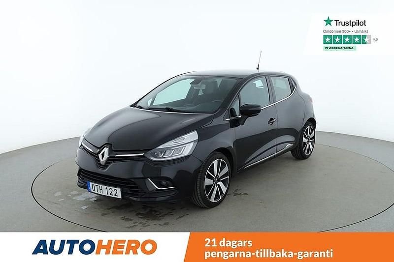 Svart Begagnad 2018 Renault Clio IV Intens Halvkombi | 109 000 kr (Marknadspris) - Bild 1/4