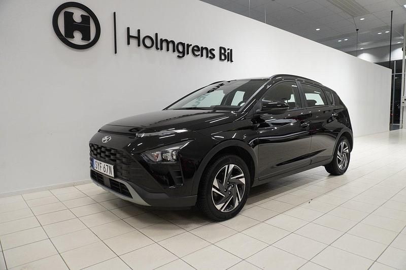 Svart Begagnad 2023 Hyundai Bayon Essential SUV | 179 900 kr (Lite dyr) - Bild 1/4
