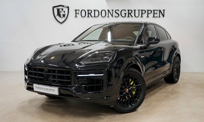 Svart Begagnad 2023 Porsche Cayenne SUV | 1 379 800 kr (Dyr) - Bild 1/4