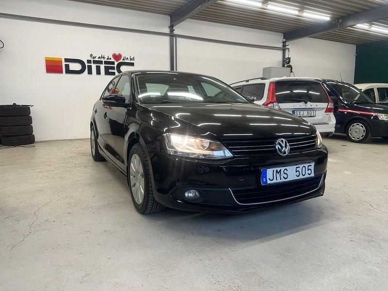 Svart Begagnad 2012 VW Jetta GT Sedan | 84 500 kr (Marknadspris) - Bild 1/4