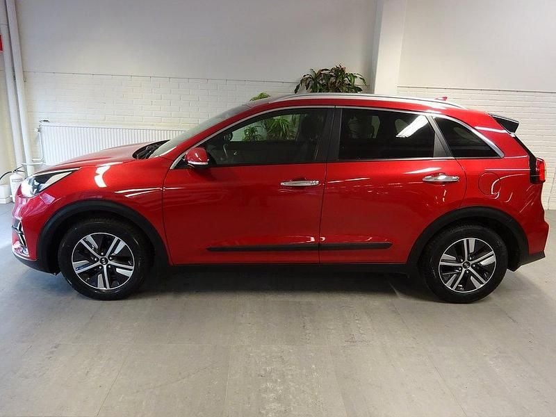 Röd Begagnad 2019 Kia Niro Advance SUV | 229 900 kr (Lite dyr) - Bild 1/4
