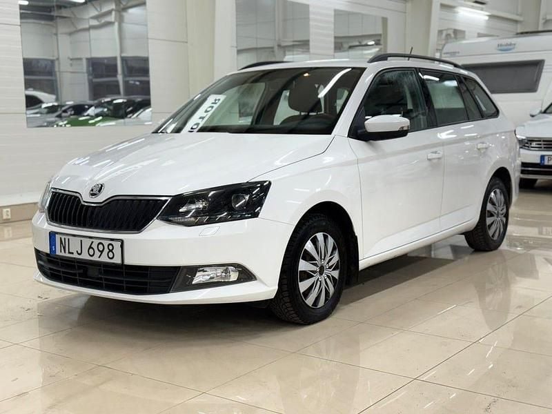 Vit Begagnad 2016 Skoda Fabia Style Kombi | 94 900 kr (Marknadspris) - Bild 1/4