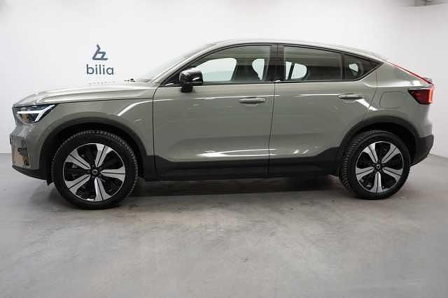Begagnad Volvo C40 Core 169 kW (231 HK) 2022 Grön SUV