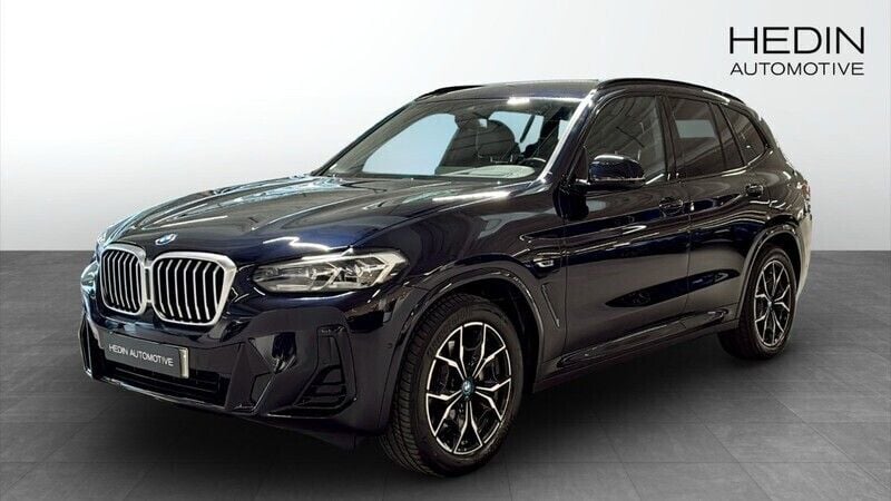 Svart (black) Begagnad 2021 BMW X3 M Sport SUV | 518 700 kr (Dyr) - Bild 1/4
