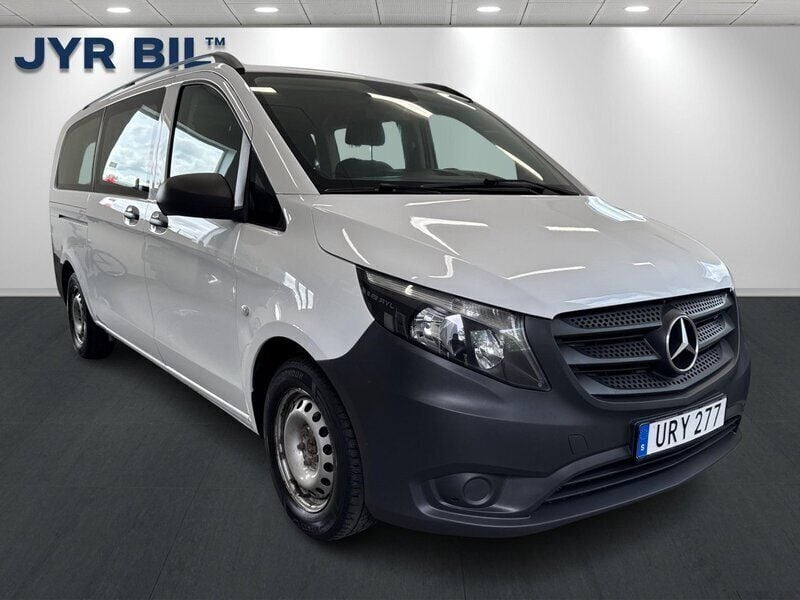Vit Begagnad 2016 Mercedes Vito Minibuss | 169 900 kr - Bild 1/4