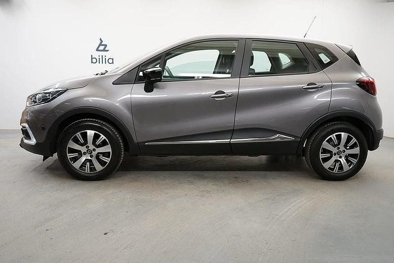 Begagnad Renault Captur Zen 91 HK (66 kW) 2019 Grå SUV