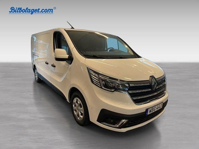 Begagnad Renault Trafic 91 kW (124 HK) 2024 Vit Minibuss