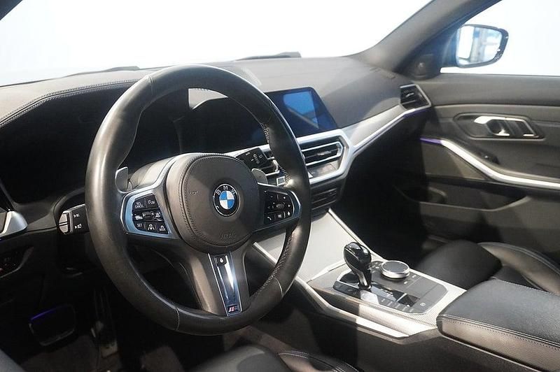 Begagnad BMW 330 258 HK (189 kW) 2019 Grå Kombi