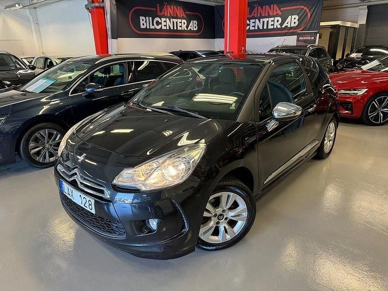 Svart Begagnad 2010 Citroën DS3 Halvkombi | 49 000 kr (Marknadspris) - Bild 1/4
