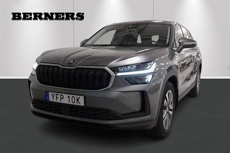 Grå Begagnad 2024 Skoda Kodiaq Business Line SUV | 489 900 kr (Bra pris) - Bild 1/4
