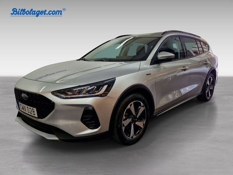 Grå Begagnad 2024 Ford Focus Active Kombi | 259 800 kr (Lite dyr) - Bild 1/4