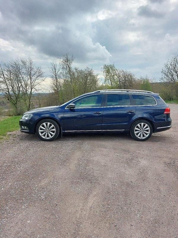 Blå Begagnad 2013 VW Passat GT Kombi | 75 000 kr (Marknadspris) - Bild 1/4