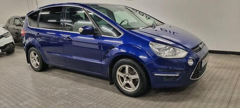 Begagnad Ford S-MAX Business Edition 140 HK (102 kW) 2015 Blå Minibuss