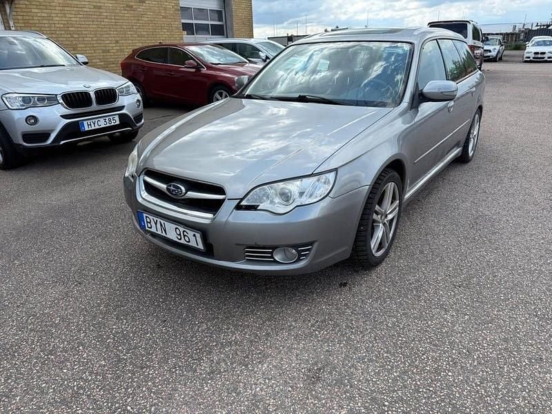 Grå Begagnad 2006 Subaru Legacy Kombi | 29 500 kr (Superpris) - Bild 1/4