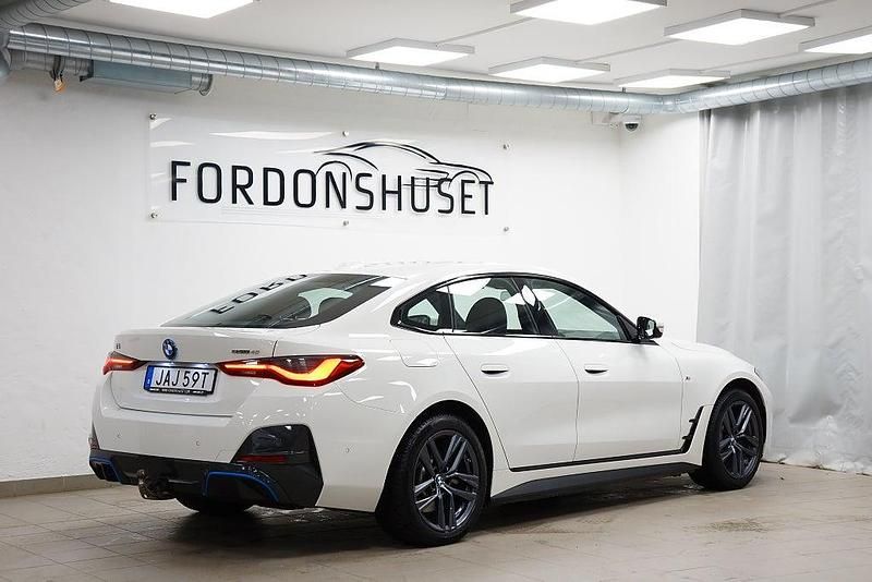 Begagnad BMW i4 M Sport 250 kW (340 HK) 2023 Vit Sedan