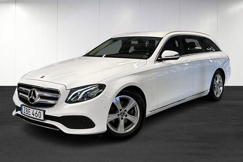 Vit (white) Begagnad 2018 Mercedes E200 Kombi | 270 000 kr (Marknadspris) - Bild 1/4