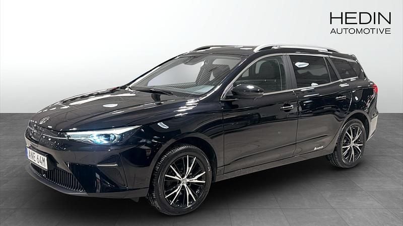 Svart Begagnad 2022 MG MG5 EV Kombi | 219 900 kr (Marknadspris) - Bild 1/4