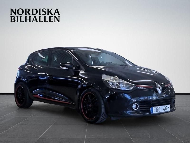 Svart Begagnad 2012 Renault Clio IV Halvkombi | 59 795 kr (Lite dyr) - Bild 1/4