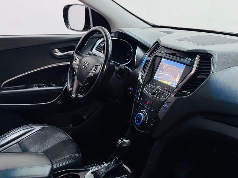 Begagnad Hyundai Santa Fe Premium 197 HK (144 kW) 2013 Röd SUV