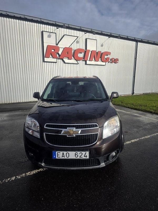 Brun Begagnad 2013 Chevrolet Orlando Minibuss | 60 000 kr (Marknadspris) - Bild 1/4
