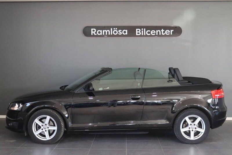 Svart Begagnad 2008 Audi A3 Cabriolet Ambition Cab | 99 900 kr (Marknadspris) - Bild 1/4