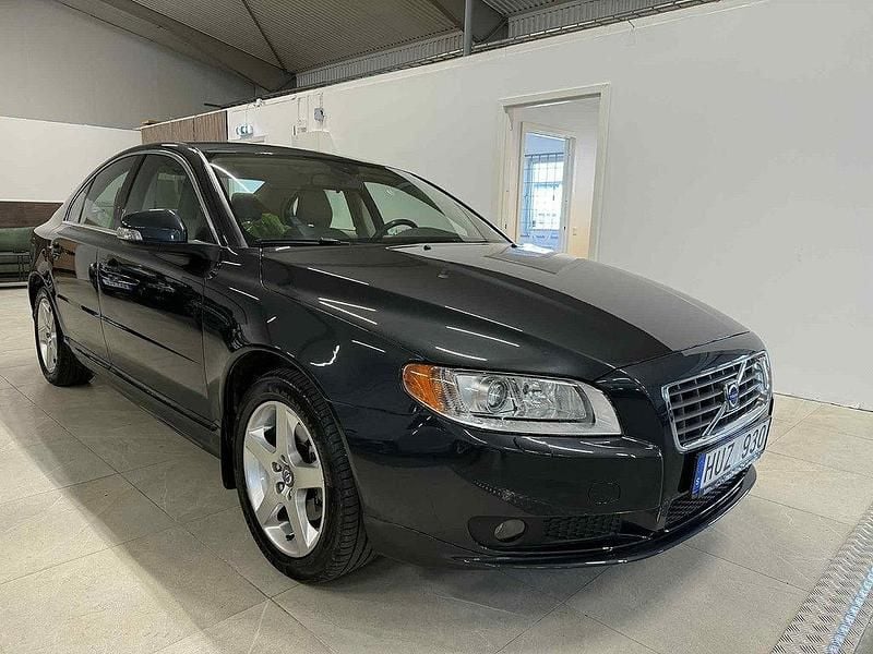 Grå Begagnad 2008 Volvo S80 Sedan | 149 900 kr - Bild 1/4