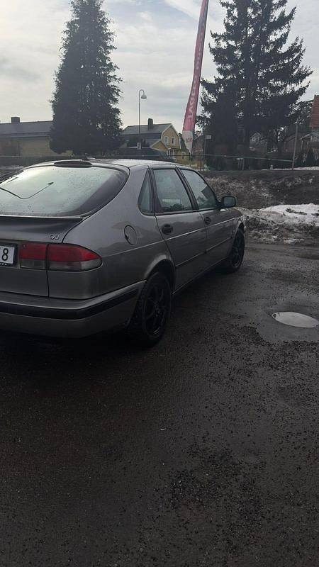 Begagnad Saab 9-3 150 HK (110 kW) 2003