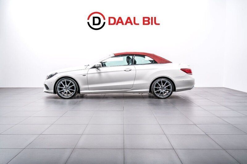 Vit Begagnad 2014 Mercedes E220 AMG line Plus Cab | 294 700 kr (Dyr) - Bild 1/4