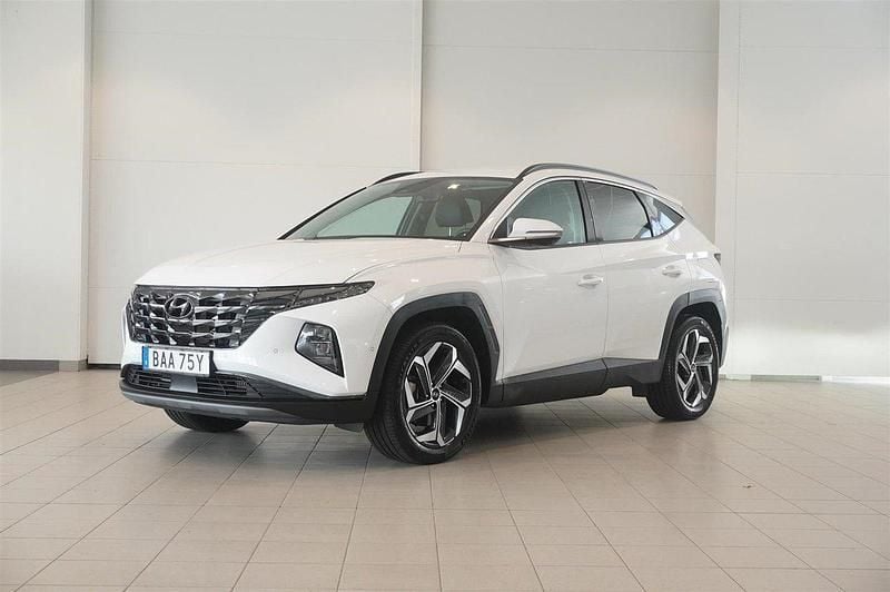 Vit Begagnad 2022 Hyundai Tucson Advanced SUV | 359 900 kr (Bra pris) - Bild 1/4