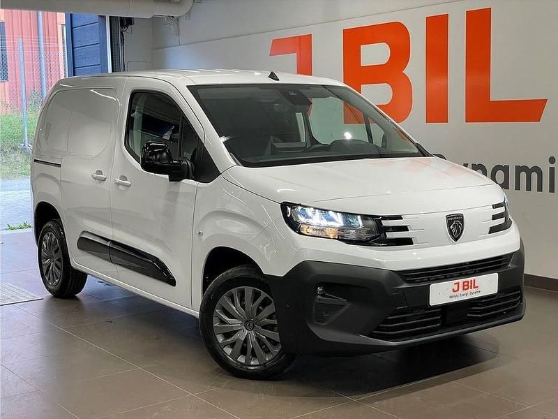 Vit kaolin Ny 2025 Peugeot E-Partner Minibuss | 437 375 kr (Marknadspris) - Bild 1/3