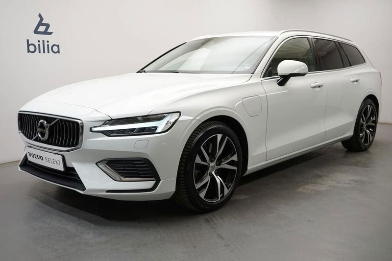 Vit Begagnad 2020 Volvo V60 Inscription Kombi | 329 900 kr (Lite dyr) - Bild 1/3