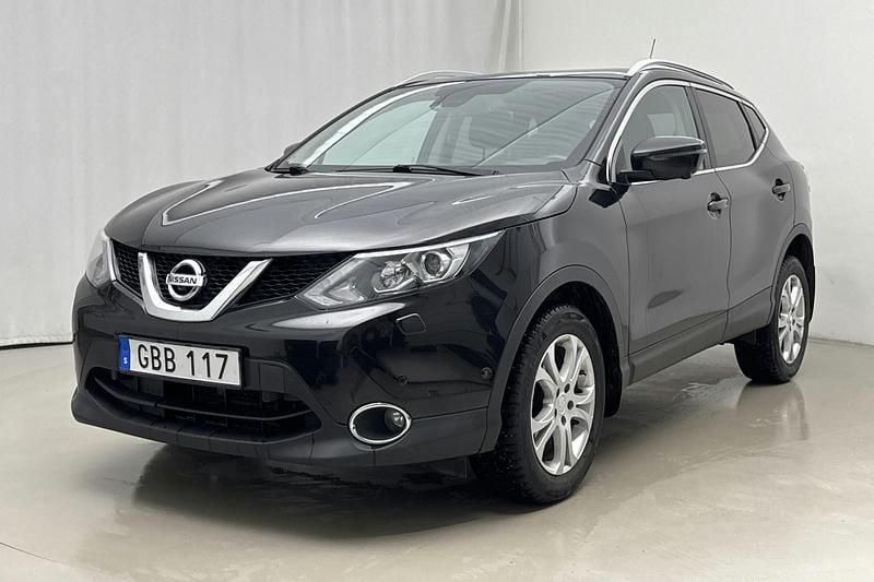 Svart Begagnad 2017 Nissan Qashqai 360º SUV | 150 000 kr (Bra pris) - Bild 1/4