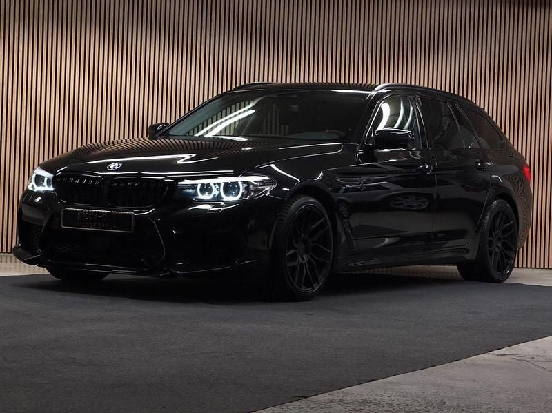 Begagnad 2019 BMW 520 M Sport Kombi | 278 000 kr (Bra pris) - Bild 1/4