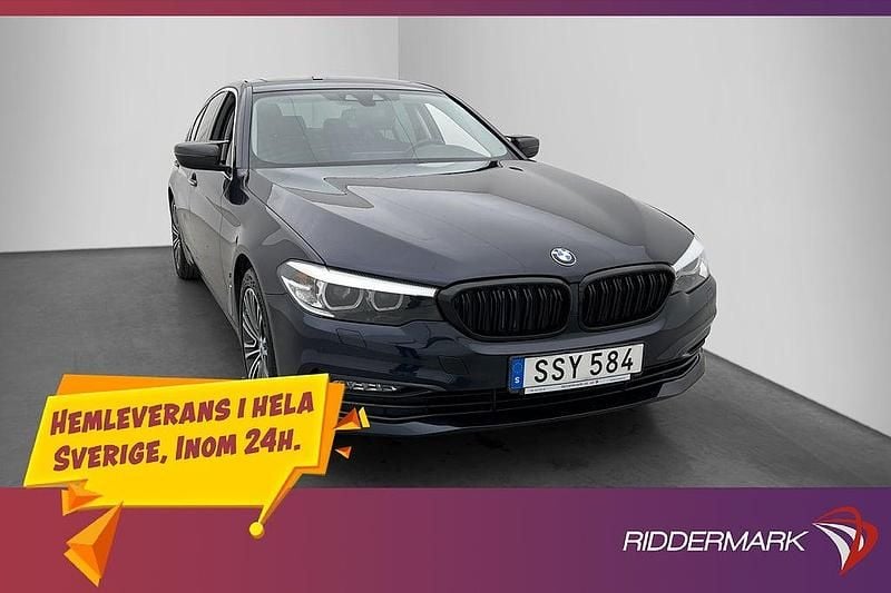 Blå Begagnad 2018 BMW 530e iPerformance Sedan | 234 900 kr (Marknadspris) - Bild 1/3