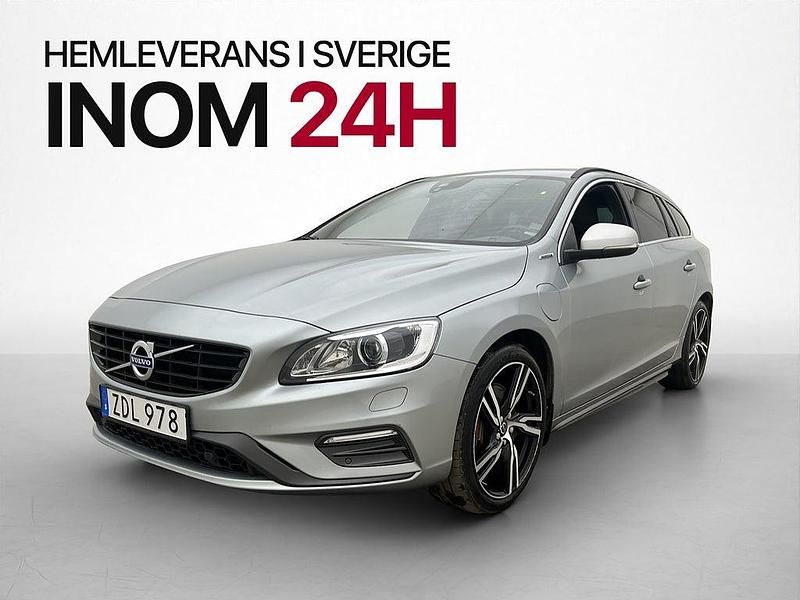 Begagnad Volvo V60 R-Design 231 HK (169 kW) 2017 Silver Kombi