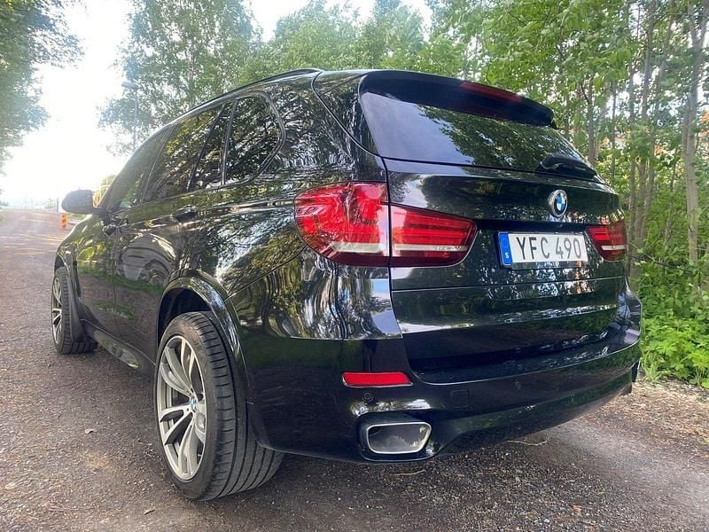 Svart Begagnad 2016 BMW X5 M Sport SUV | 289 000 kr (Bra pris) - Bild 1/4
