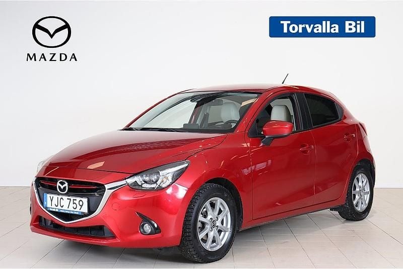 Begagnad Mazda 2 Optimum 116 HK (85 kW) 2016 Röd Halvkombi