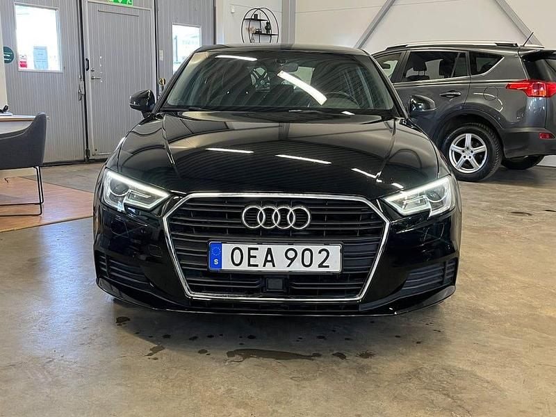 Begagnad Audi A3 150 HK (110 kW) 2017 Svart