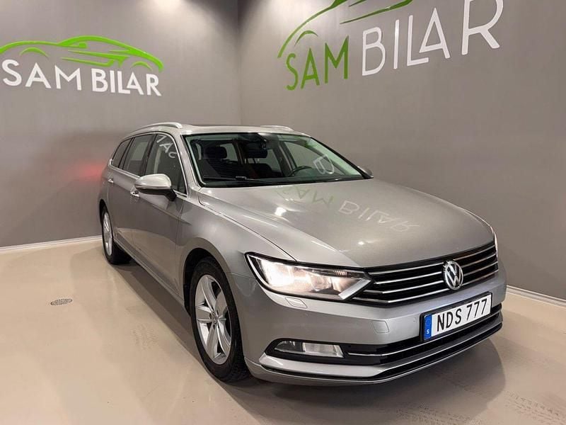 Silver Begagnad 2016 VW Passat Kombi | 139 900 kr (Superpris) - Bild 1/4